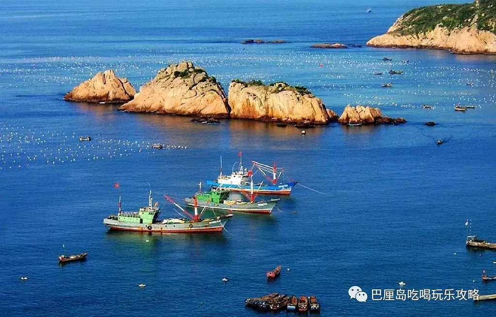 14.webp.jpg 爱旅拍-巴厘岛蜜月|旅行|婚礼|婚拍|一站式服务| 巴厘岛旅游,巴厘岛沙滩,白色沙滩,粉色沙滩,印度尼西亚龙目岛,红色沙滩,橙色沙滩,绿色沙滩,蓝色沙滩,紫色沙滩,黑沙滩,贝壳海滩,玻璃沙滩