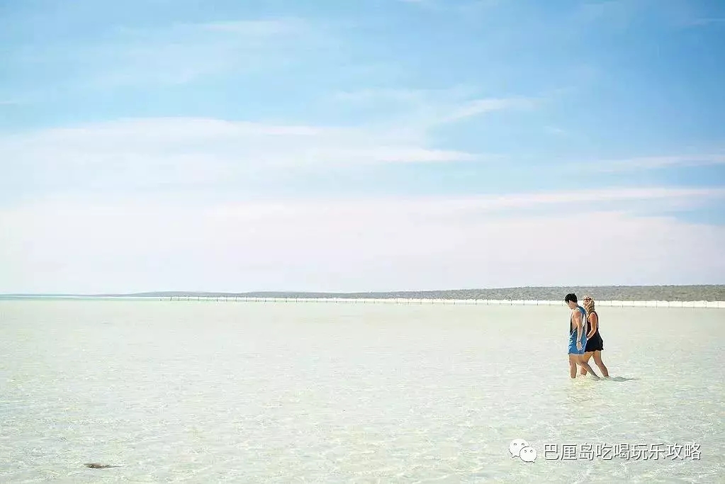 爱旅拍-巴厘岛蜜月|旅行|婚礼|婚拍|一站式服务| 巴厘岛旅游,巴厘岛沙滩,白色沙滩,粉色沙滩,印度尼西亚龙目岛,红色沙滩,橙色沙滩,绿色沙滩,蓝色沙滩,紫色沙滩,黑沙滩,贝壳海滩,玻璃沙滩