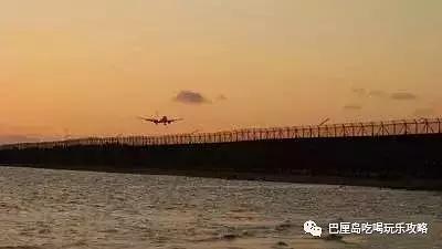 30.jpg 爱旅拍-巴厘岛蜜月|旅行|婚礼|婚拍|一站式服务|海神庙,乌鲁瓦图断崖,水明漾海滩,Amankila Bali的游泳池,库塔海滩,Melasti Beach,Nusa Penida Temple,Kelan Beach